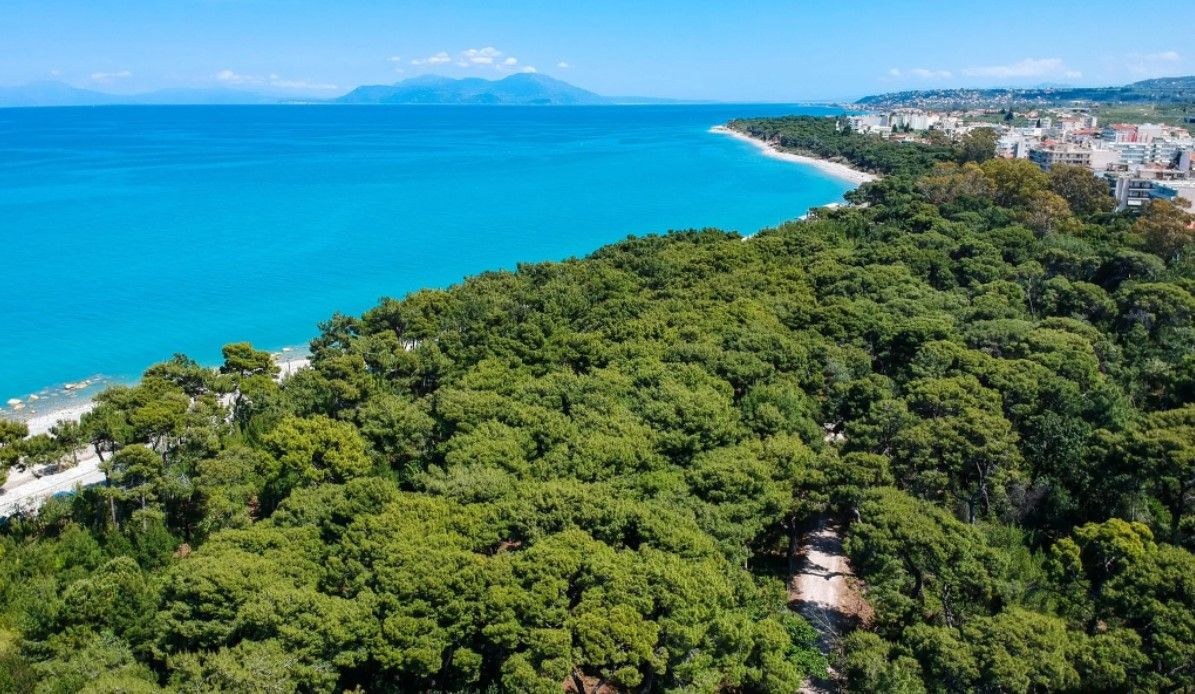 Travel.gr - Ξυλόκαστρο: Ο κοσμοπολίτικος προορισμός της Κορινθίας