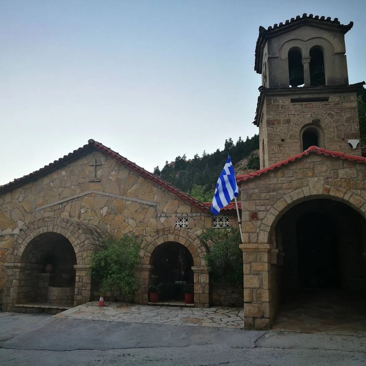 Μονή Αγίου Βλασίου - Τρίκαλα Κορινθίας 
